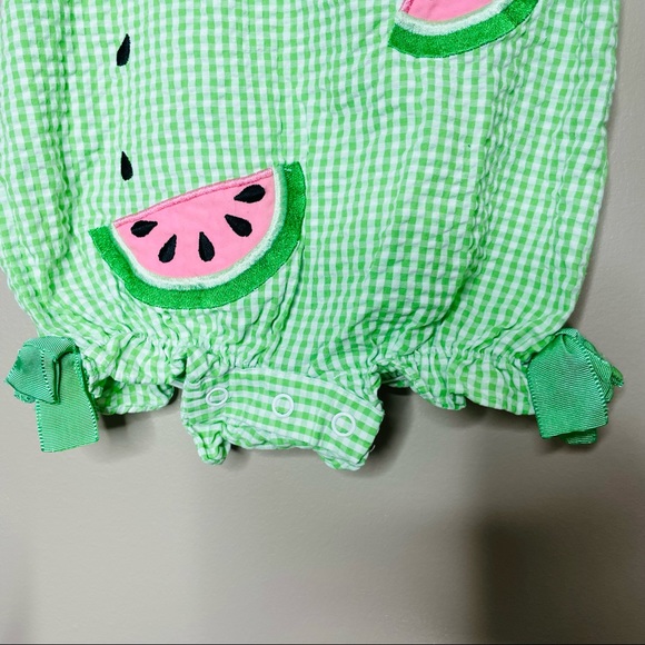 Gingham watermelon bubble 🍉 - Picture 4 of 5